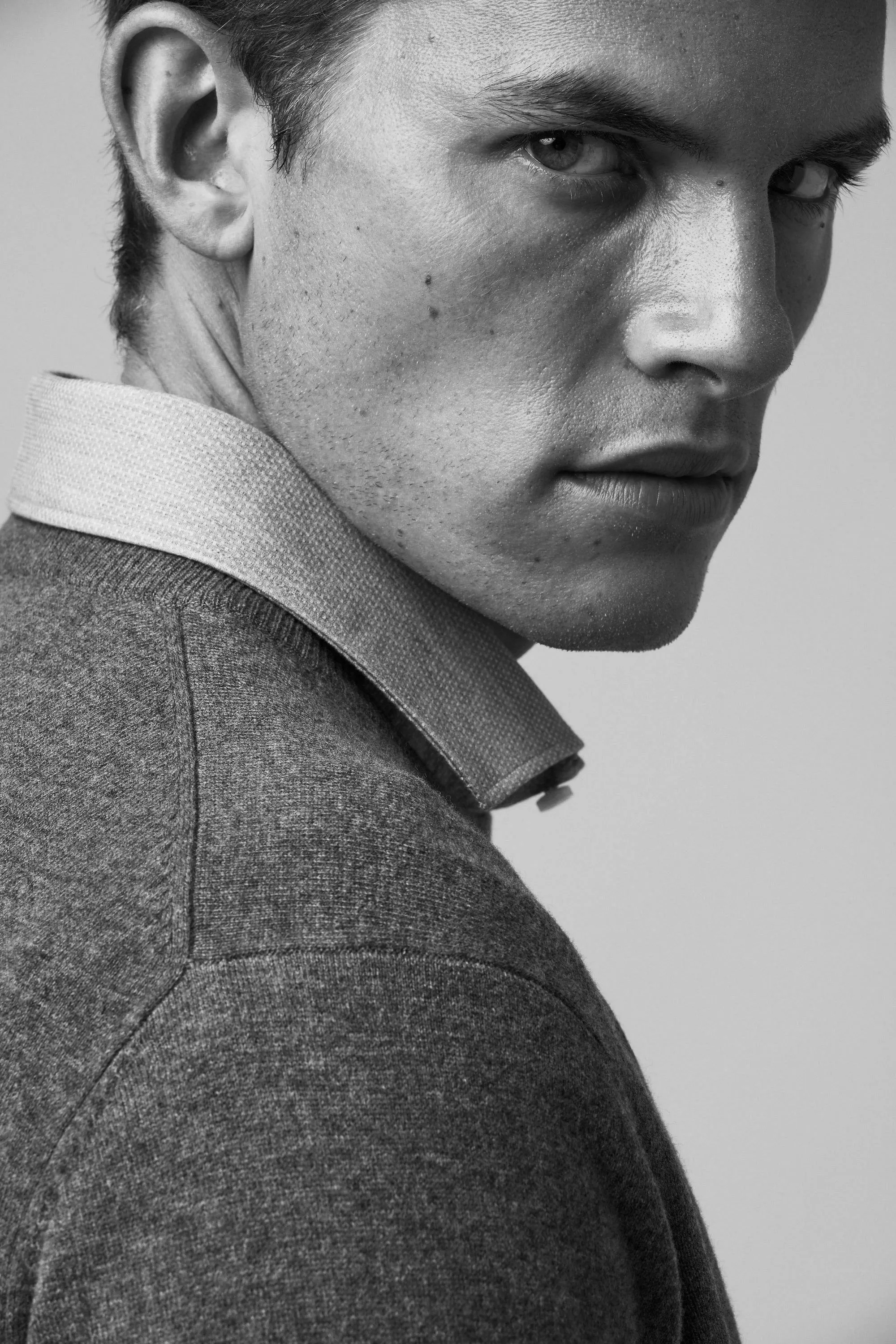 MICK sapphire sold by ça va de soi product image thumbnail 4