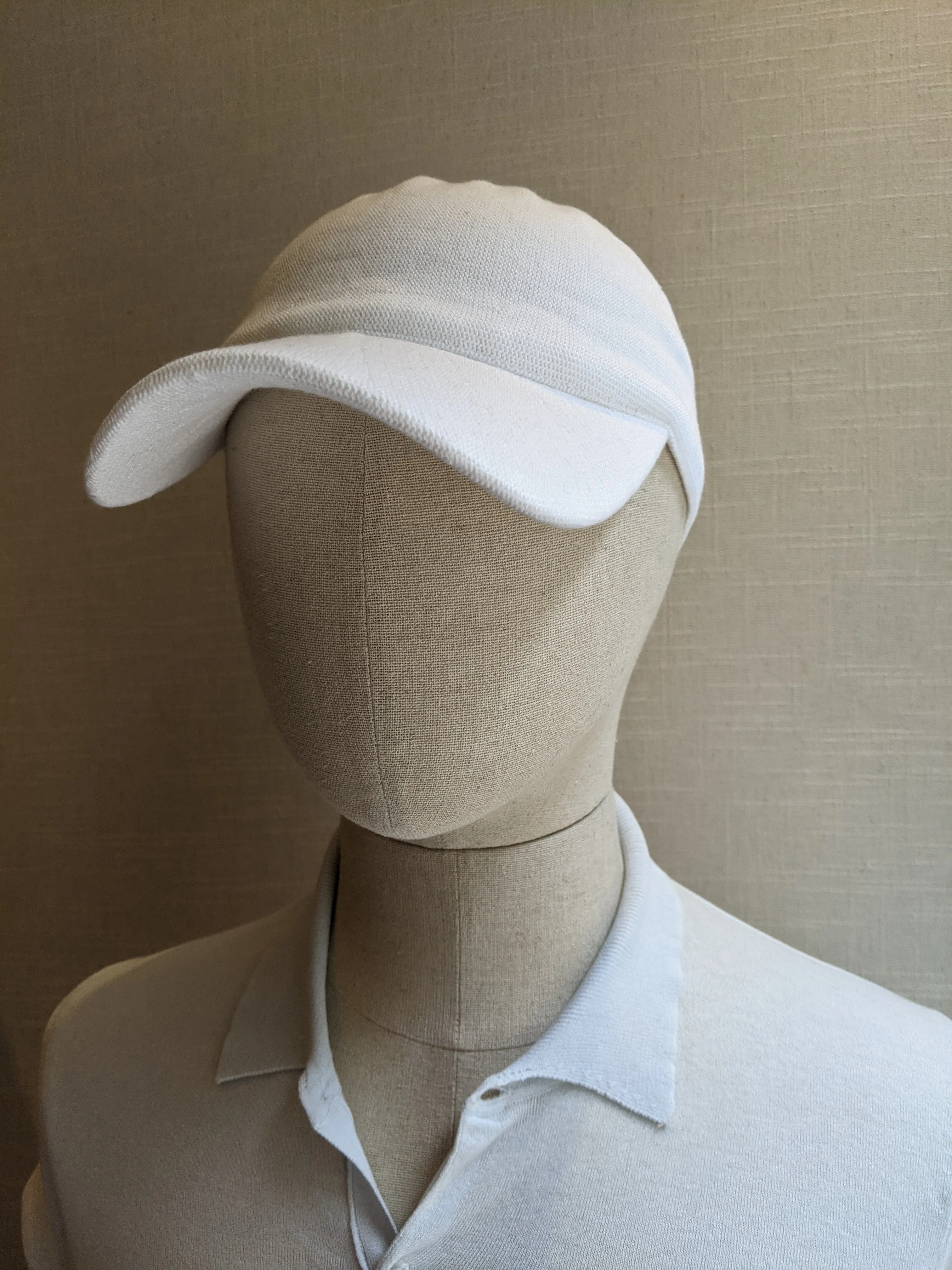 GUI white sold by ça va de soi