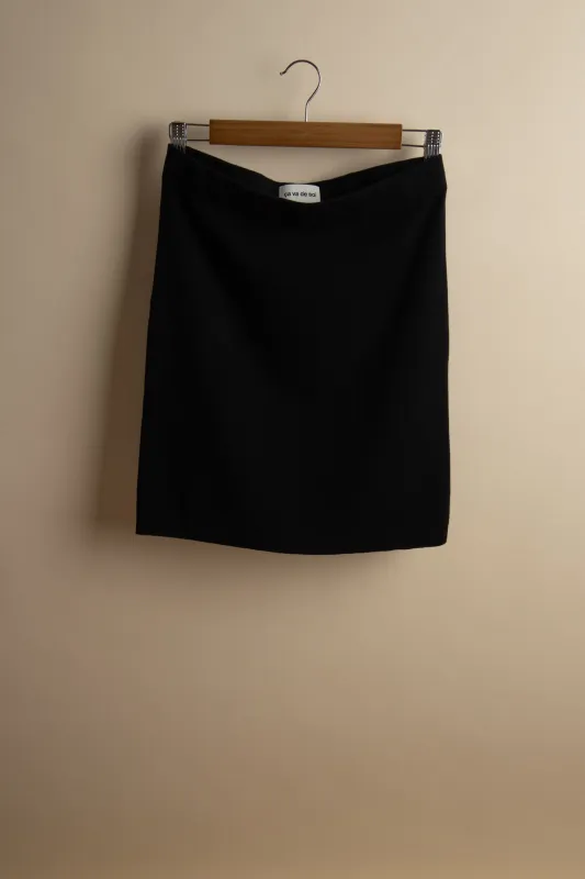 MENIL black sold by ça va de soi