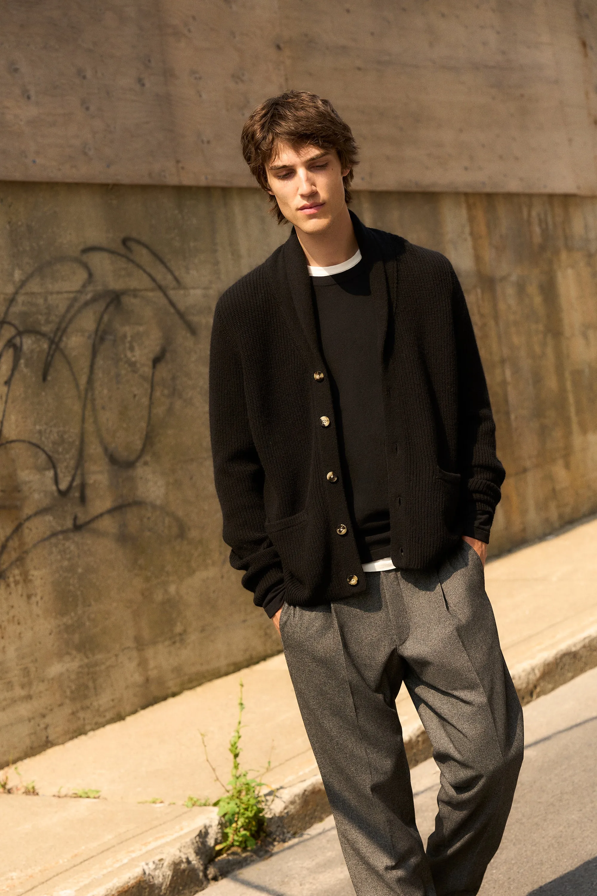 LOMOND black sold by ça va de soi product image thumbnail 2