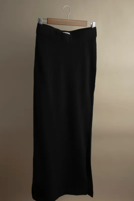DALLMALLY black sold by ça va de soi