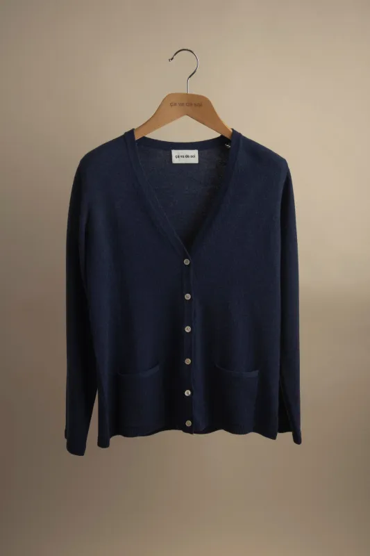 CORNELIA navy sold by ça va de soi