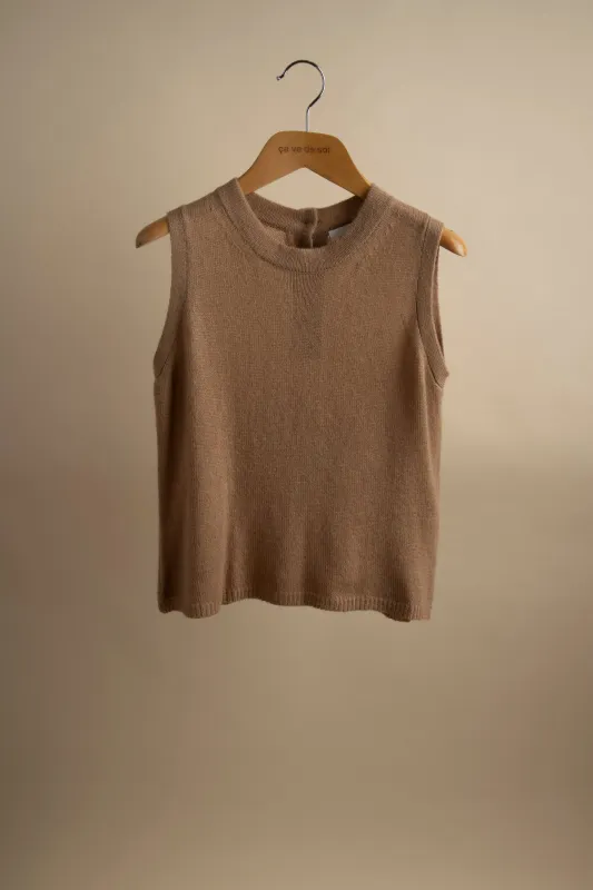 OROG camel sold by ça va de soi