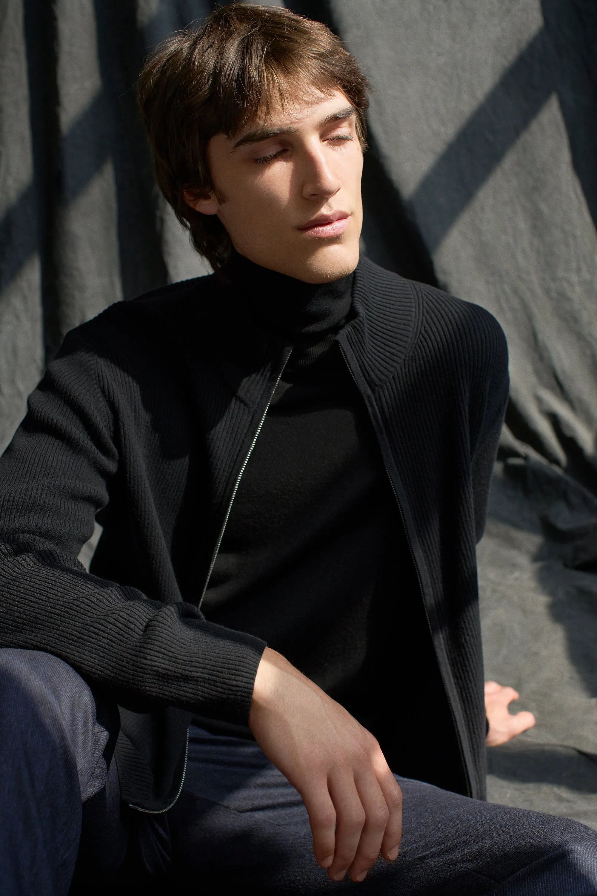 QUINN black sold by ça va de soi