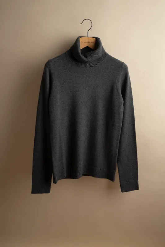 TAXILA labradorite sold by ça va de soi