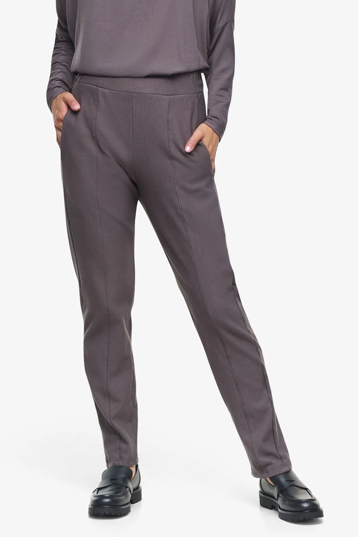 Knox Straight Leg Pant in Velora sold by Daub & Design product image thumbnail 4