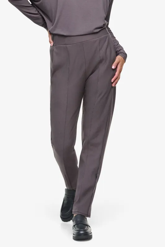 Knox Straight Leg Pant in Velora sold by Daub & Design