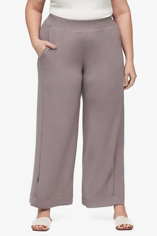 Starboard Pant LITE in Driftwood made by Daub & Design