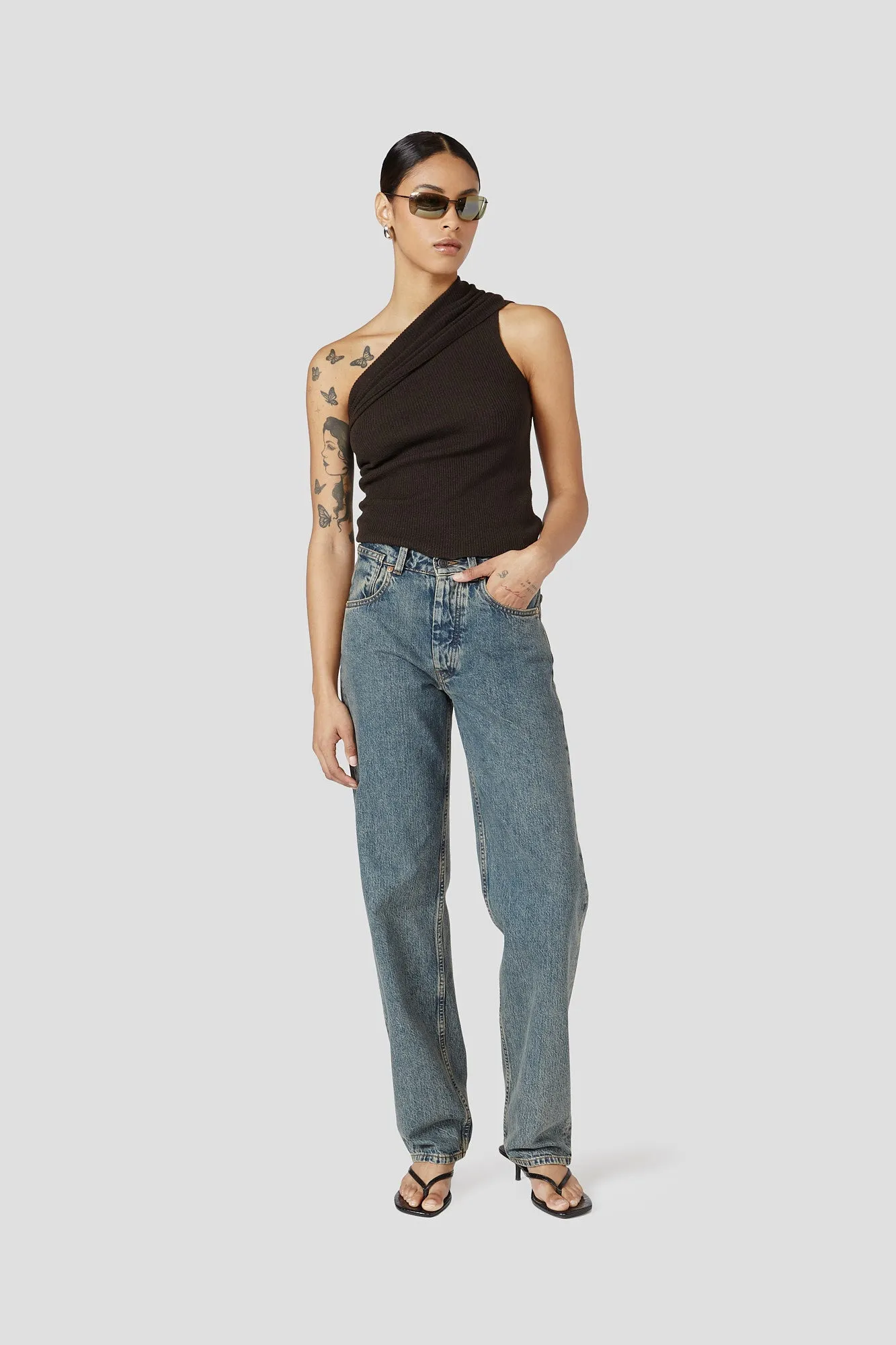 Quinn sold by Decade Studio product image thumbnail 3