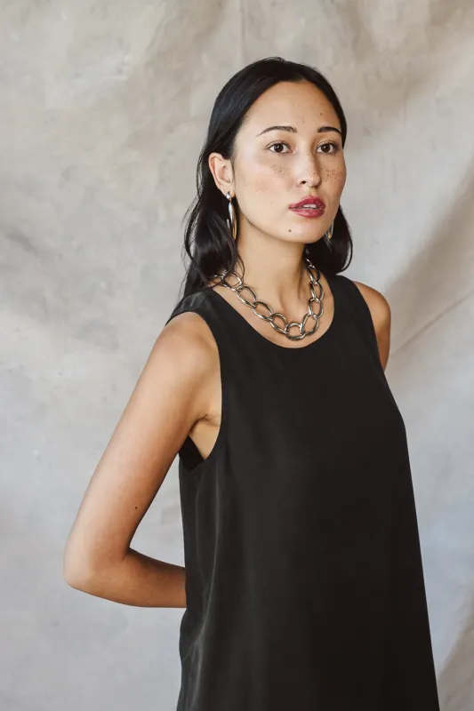 Chemise Shift - Muted Black made by Devlyn van Loon