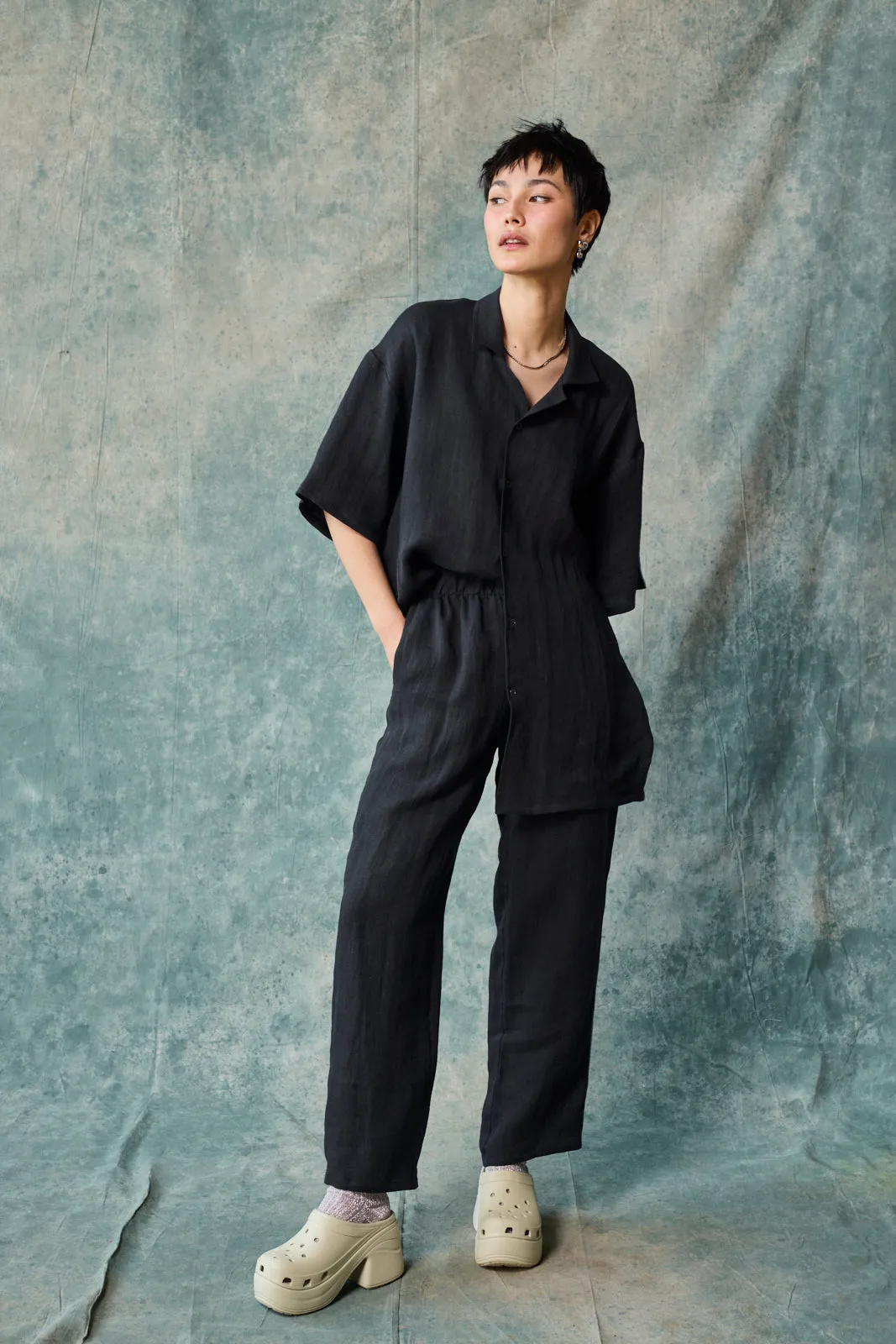 Column Pant - Black Linen sold by Devlyn van Loon