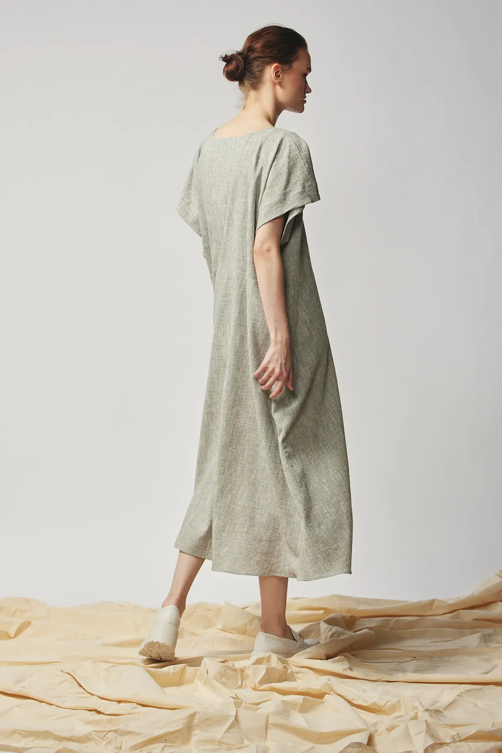 Oversized Tee Dress - Oyster Sample sold by Devlyn van Loon product image thumbnail 4