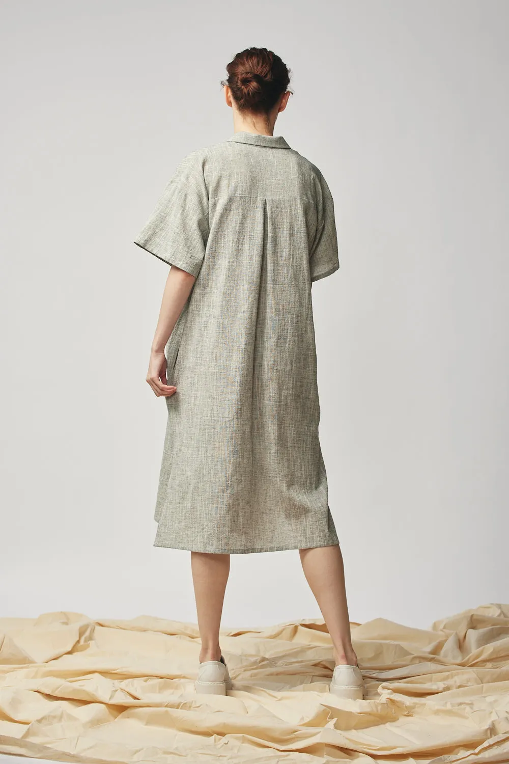 Shirtdress - Oyster sold by Devlyn van Loon product image thumbnail 3