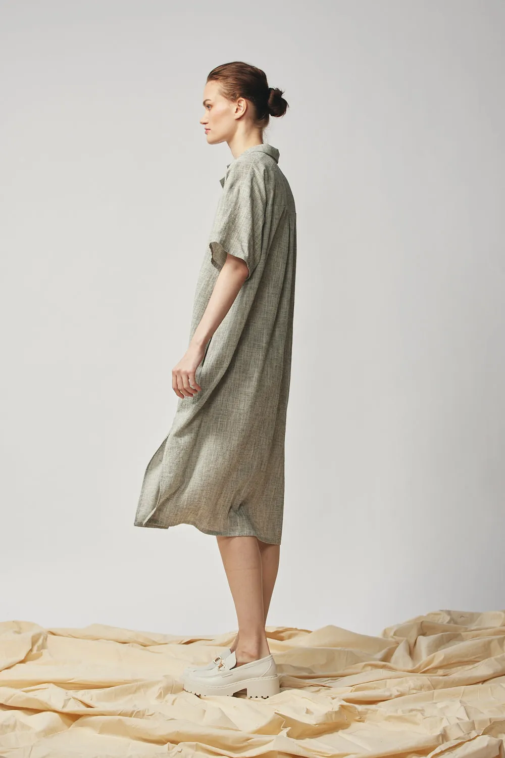 Shirtdress - Oyster sold by Devlyn van Loon product image thumbnail 4
