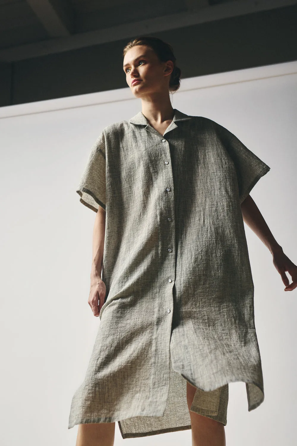 Shirtdress - Oyster sold by Devlyn van Loon product image thumbnail 2