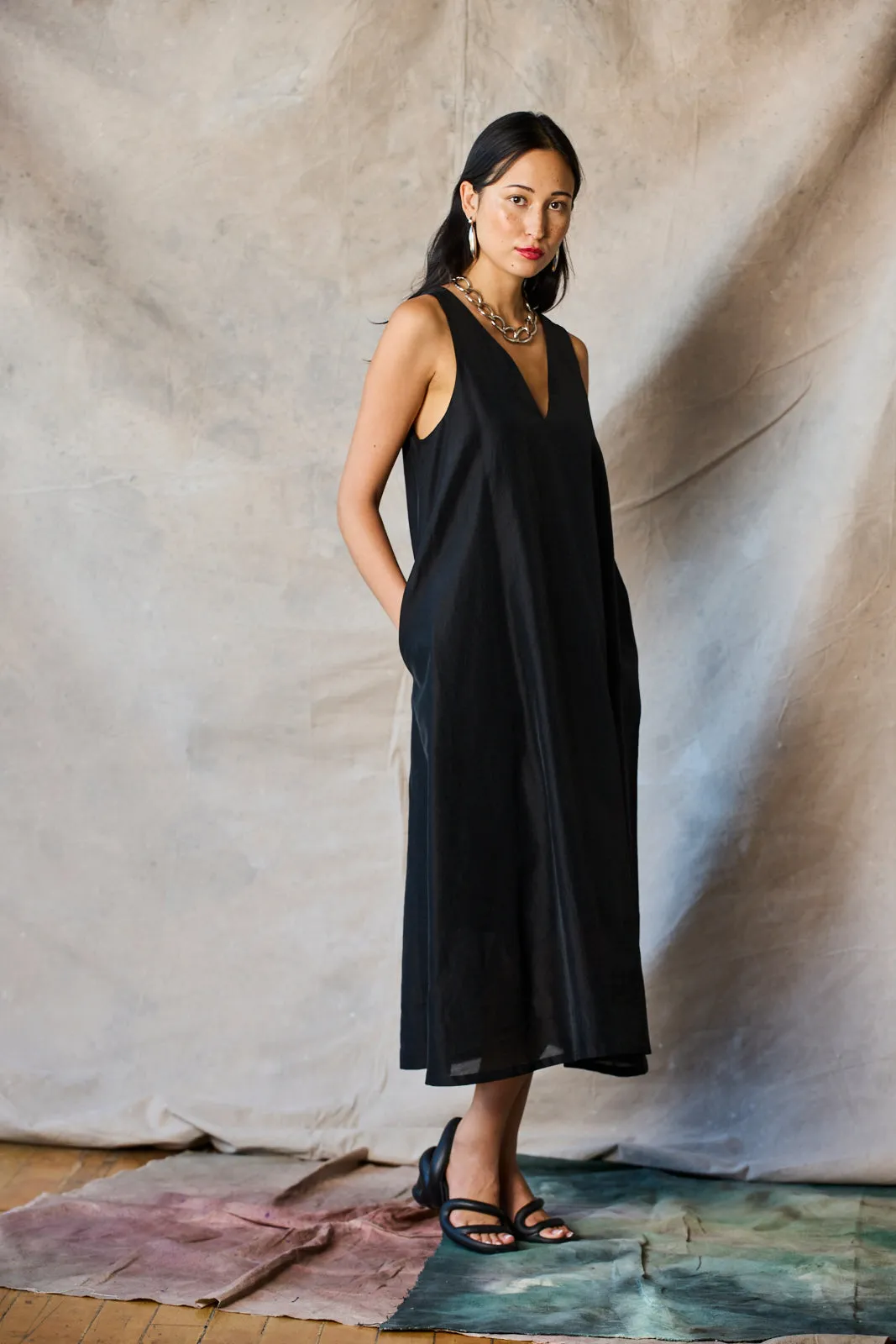 V-Neck Chemise - Sample sold by Devlyn van Loon product image thumbnail 3