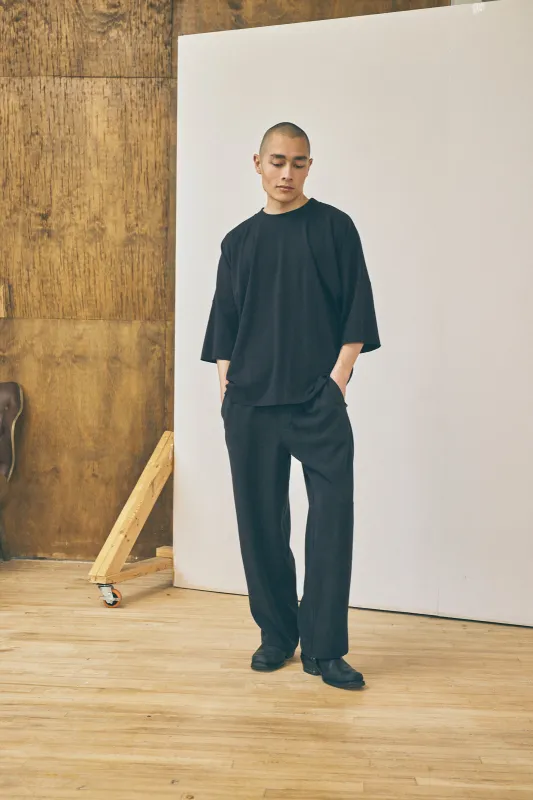 Pullover Tee - Carbon made by Devlyn van Loon