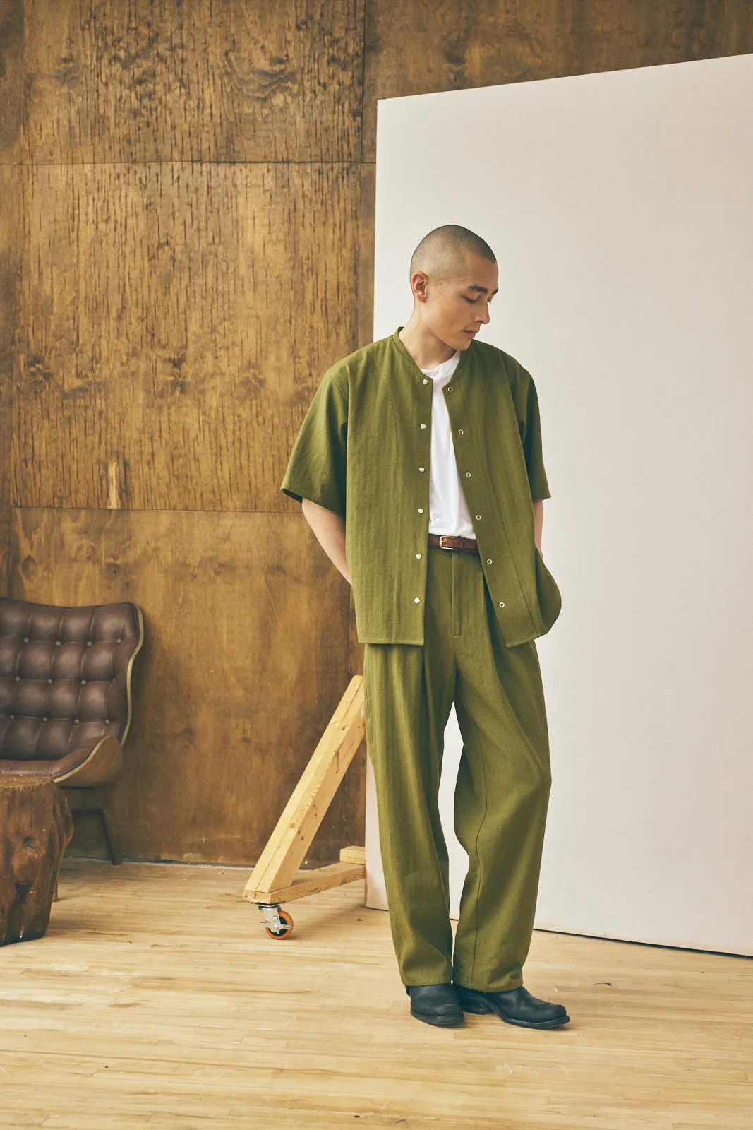 Pleated Trouser - Moss sold by Devlyn van Loon product image thumbnail 4