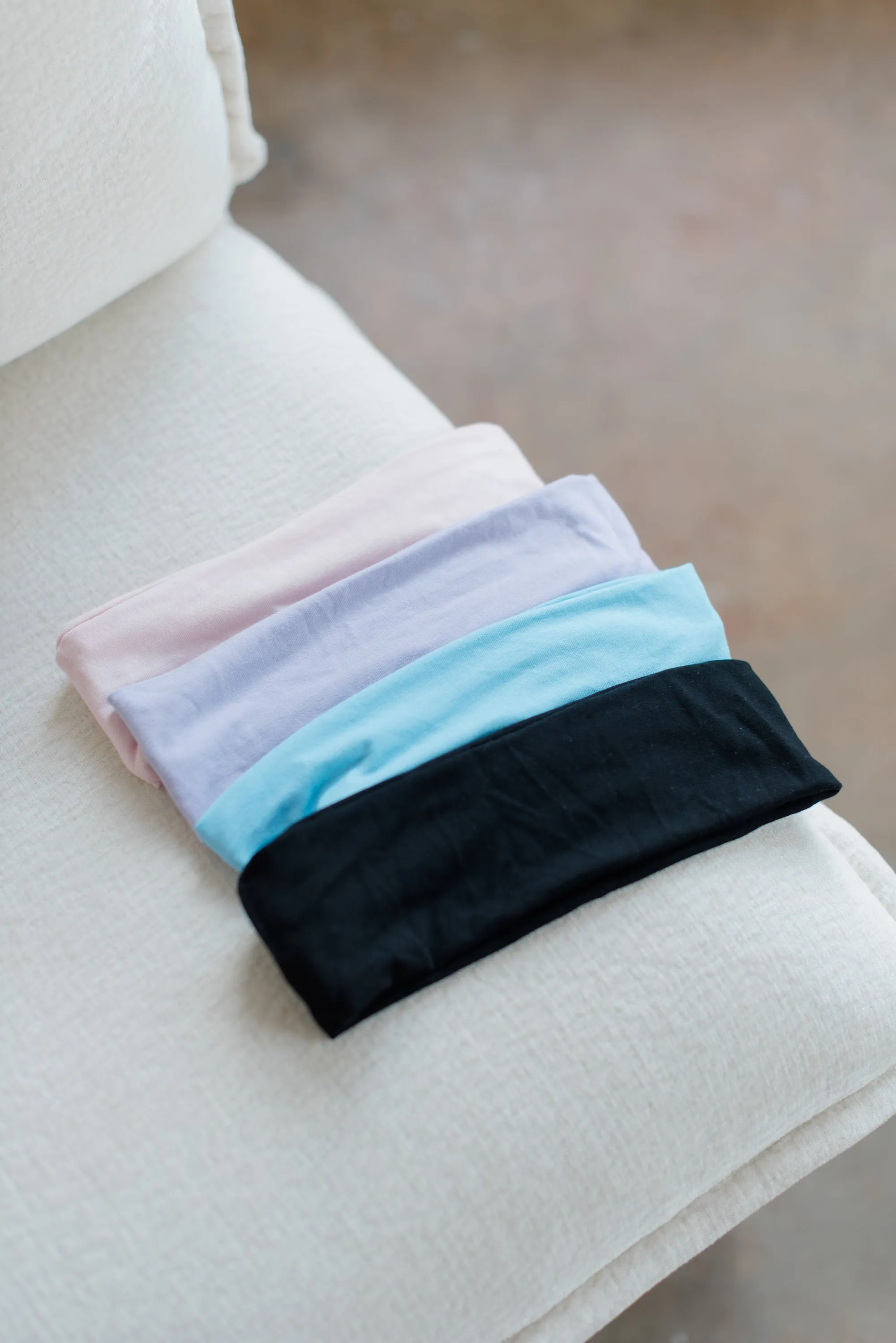 Glo Girl Convertible Scrunchie sold by Lav & Kush product image thumbnail 2