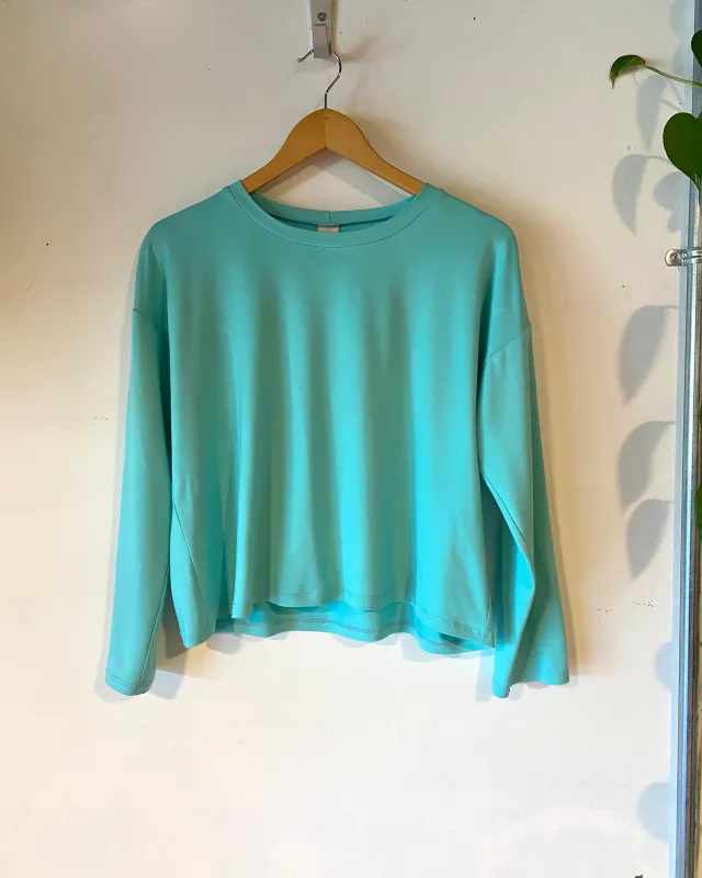 Jersey Crewneck Pullover made by Leka