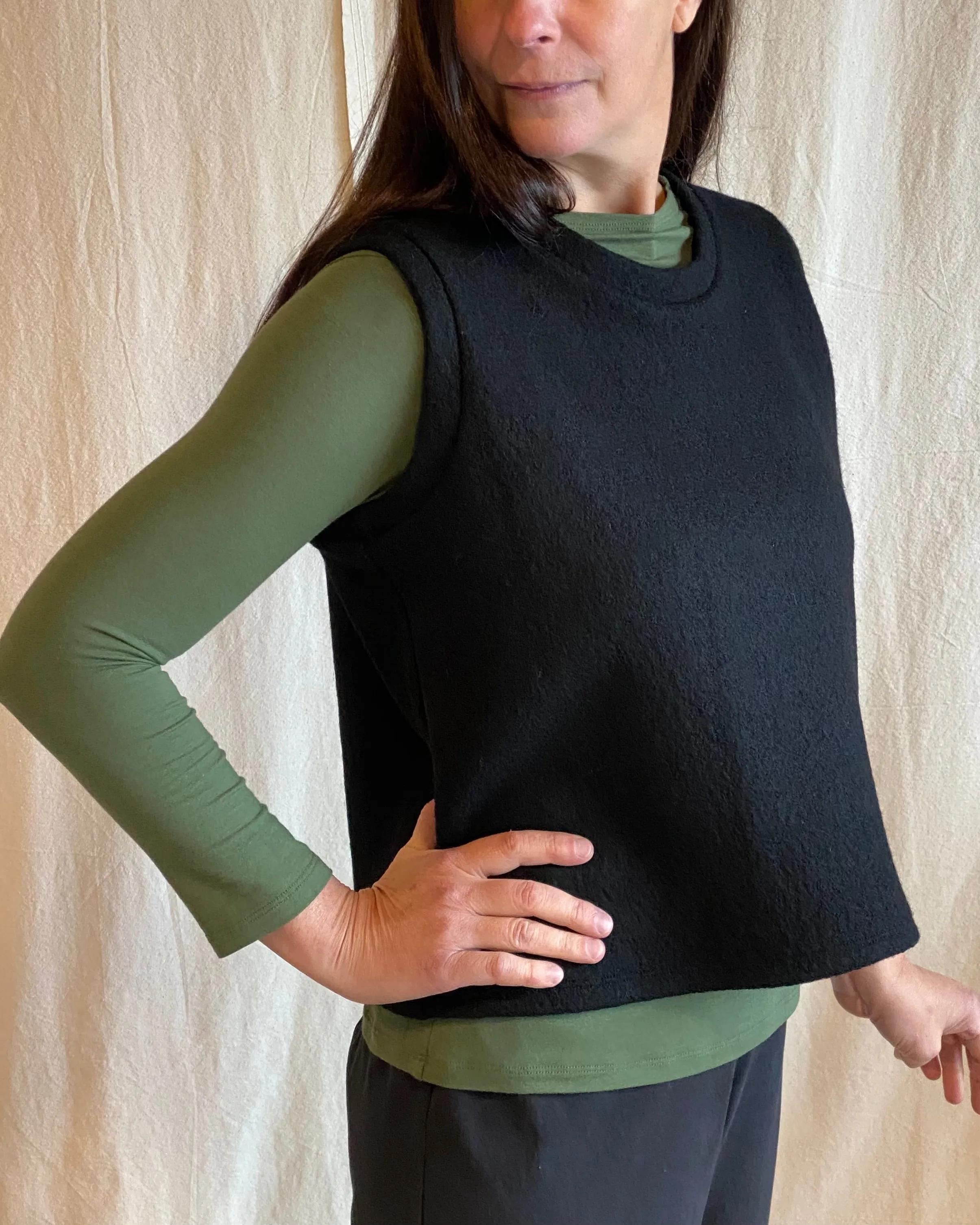 Pullover Vest sold by Leka product image thumbnail 4