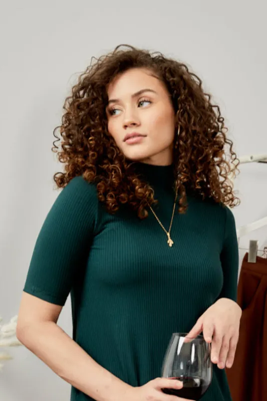 Haut Sara sold by Meemoza