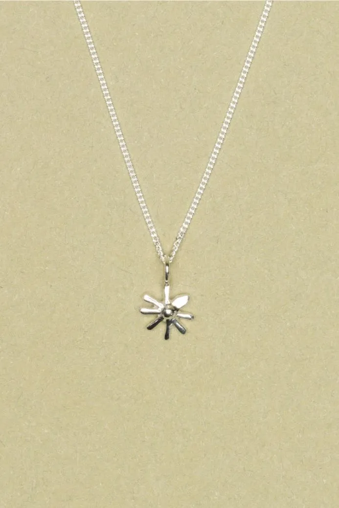 Pendentif marguerite - Manufacture fait main sold by Meemoza product image thumbnail 3