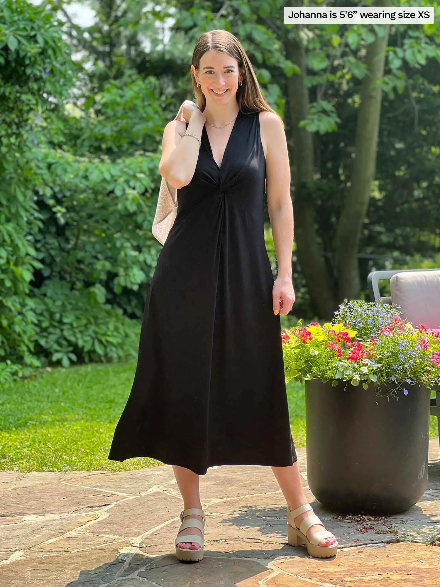 Lina midi knot dress - FINAL SALE sold by Miik product image thumbnail 4