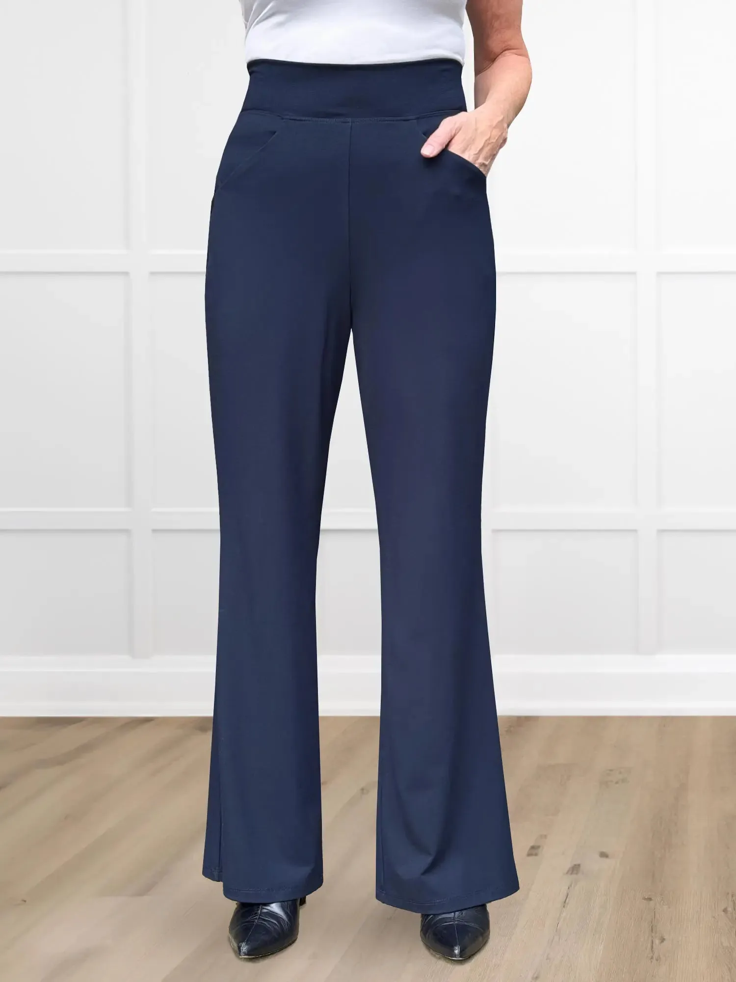 Reed high waisted pant with pockets sold by Miik