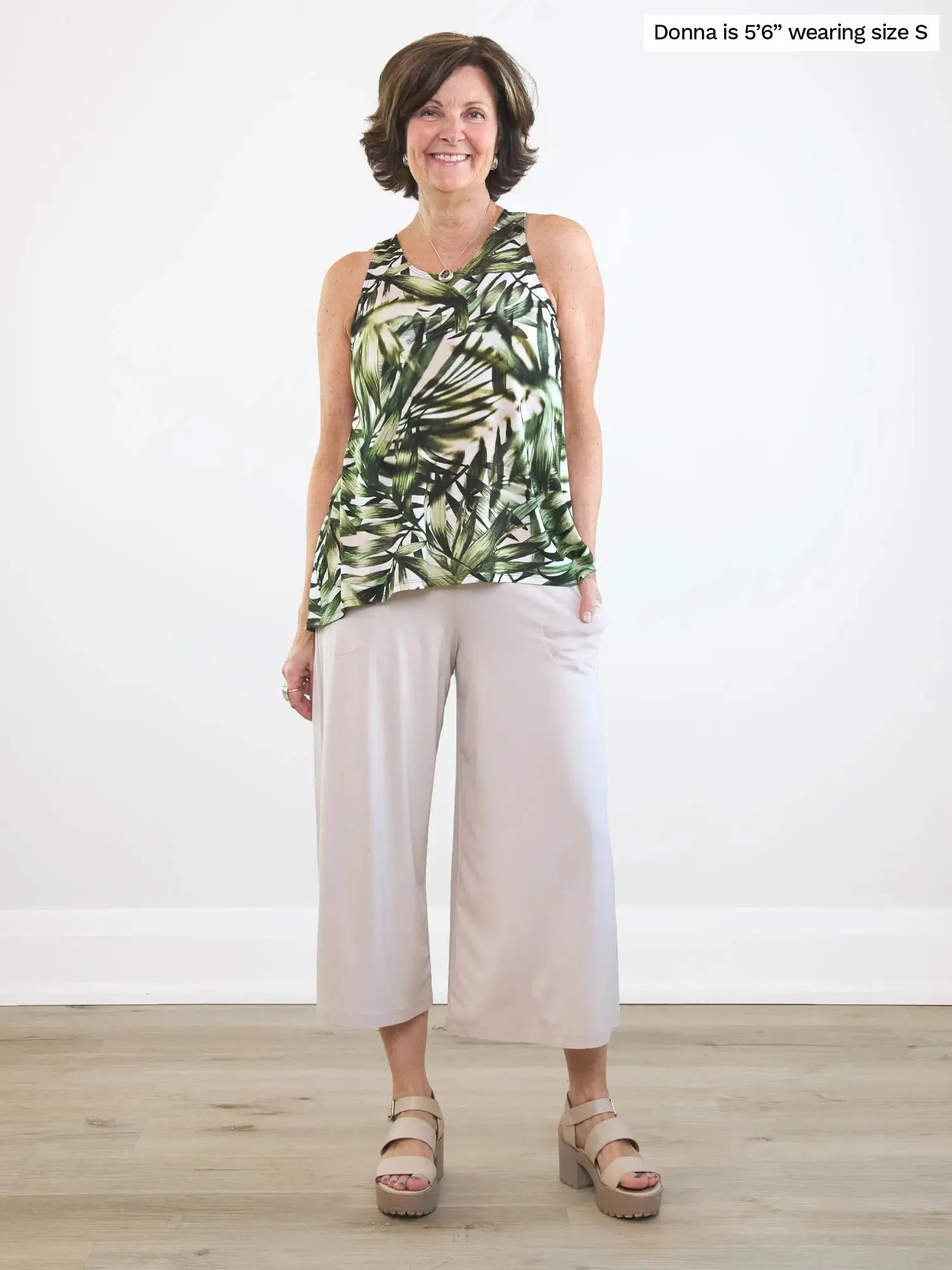Valencia capri palazzo pocket pant sold by Miik product image thumbnail 5