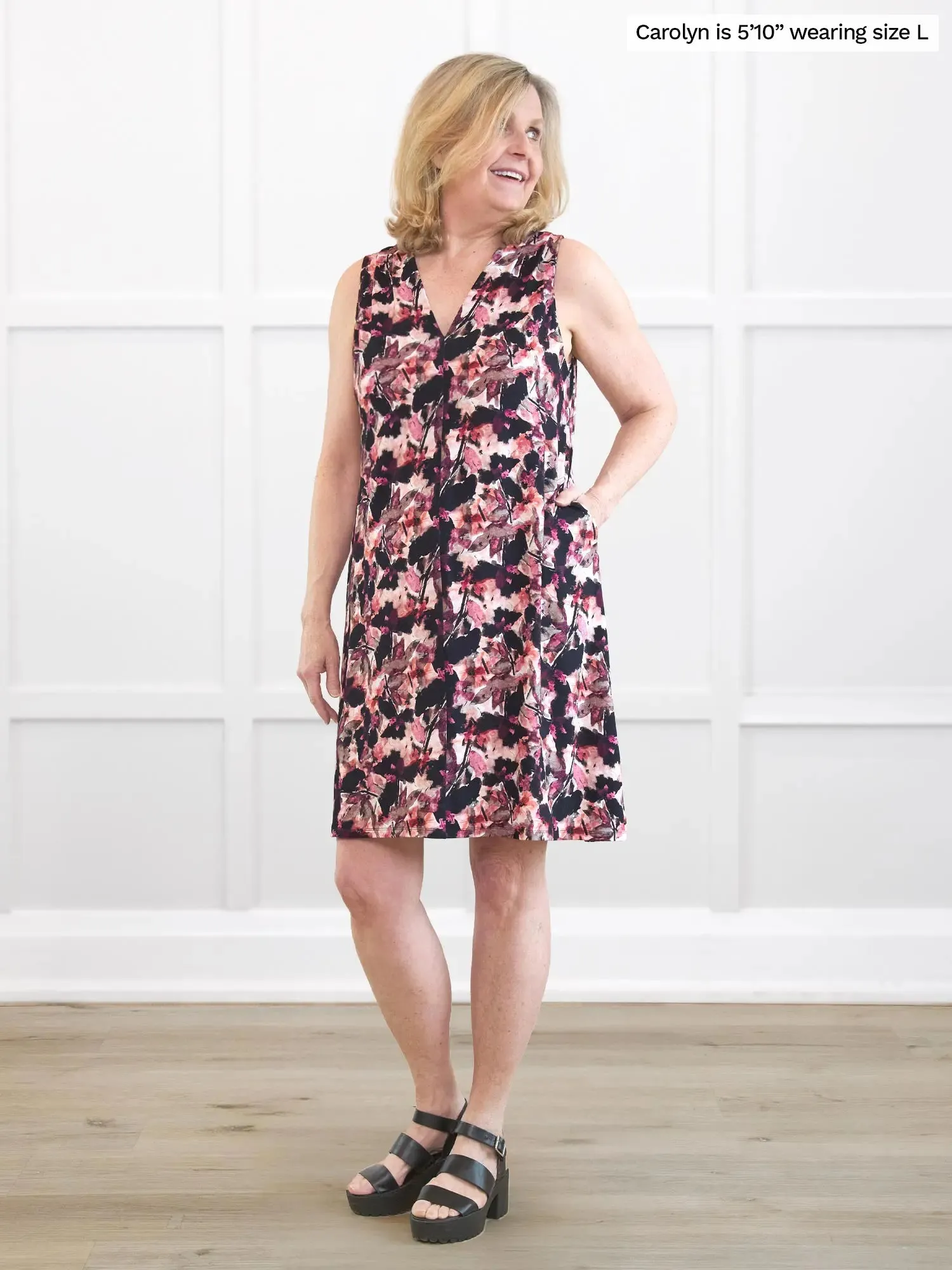 Amberly sleeveless v-neck pocket dress - FINAL SALE sold by Miik product image thumbnail 3