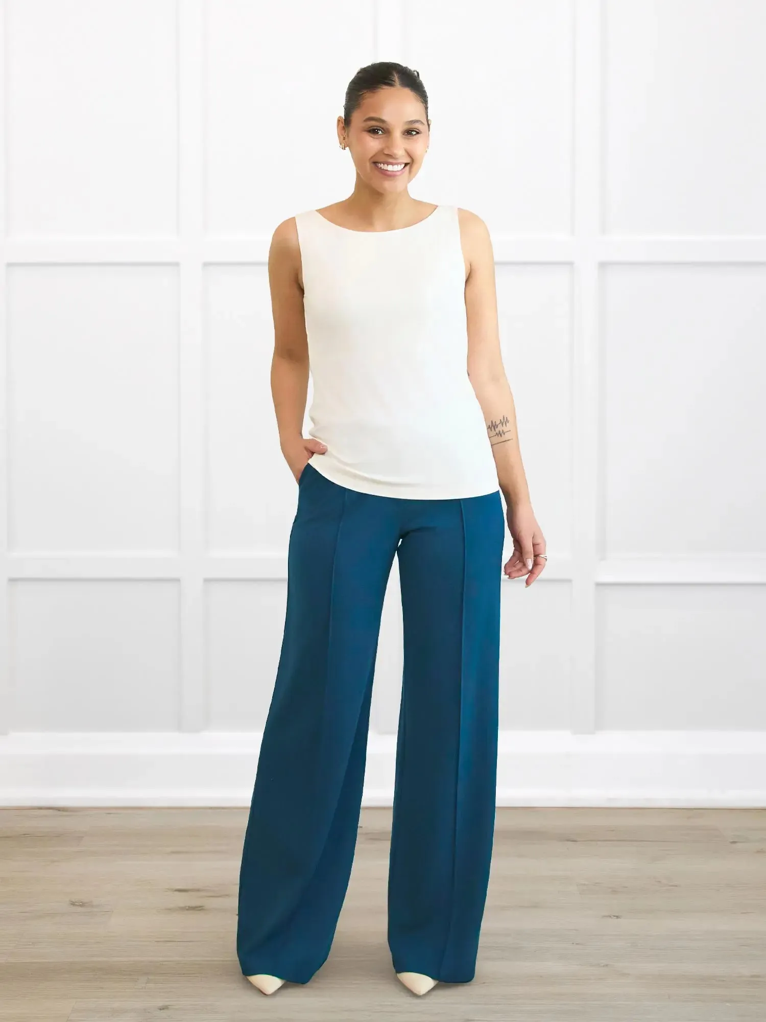 Maxine wide leg pintuck ponte pant - FINAL SALE sold by Miik product image thumbnail 4