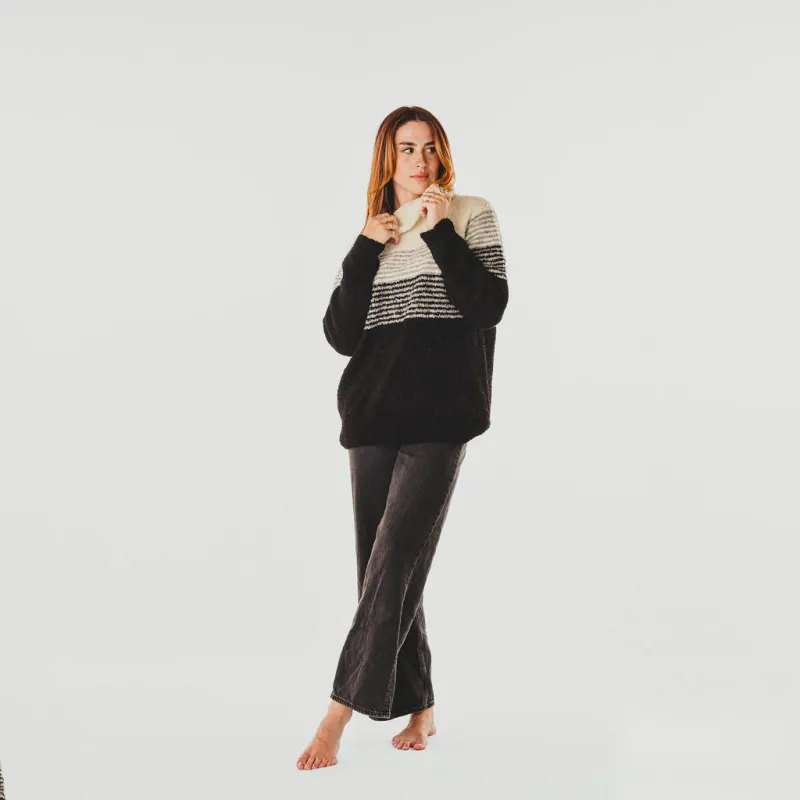 Lines Boucle Pullover sold by POKOLOKO