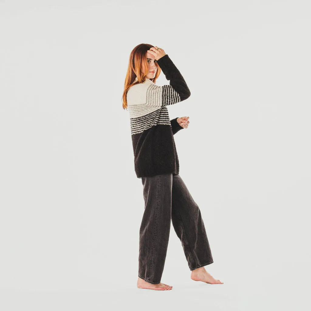 Lines Boucle Pullover sold by POKOLOKO product image thumbnail 5