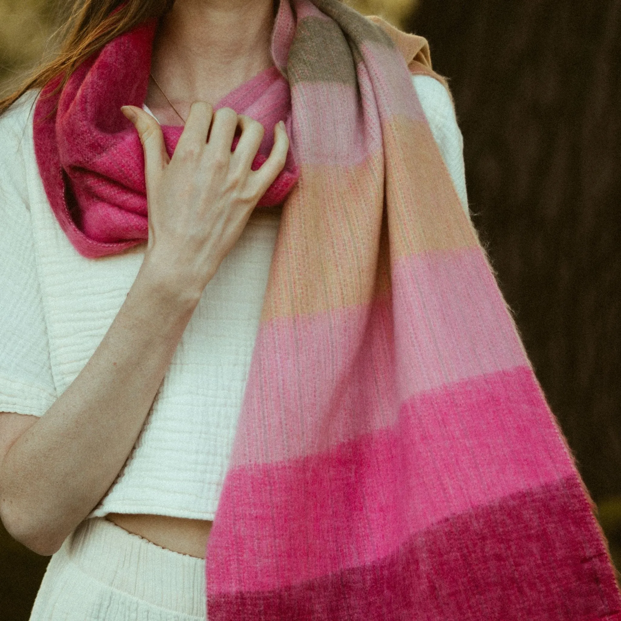 Mood Alpaca Seamless Scarf sold by POKOLOKO product image thumbnail 4