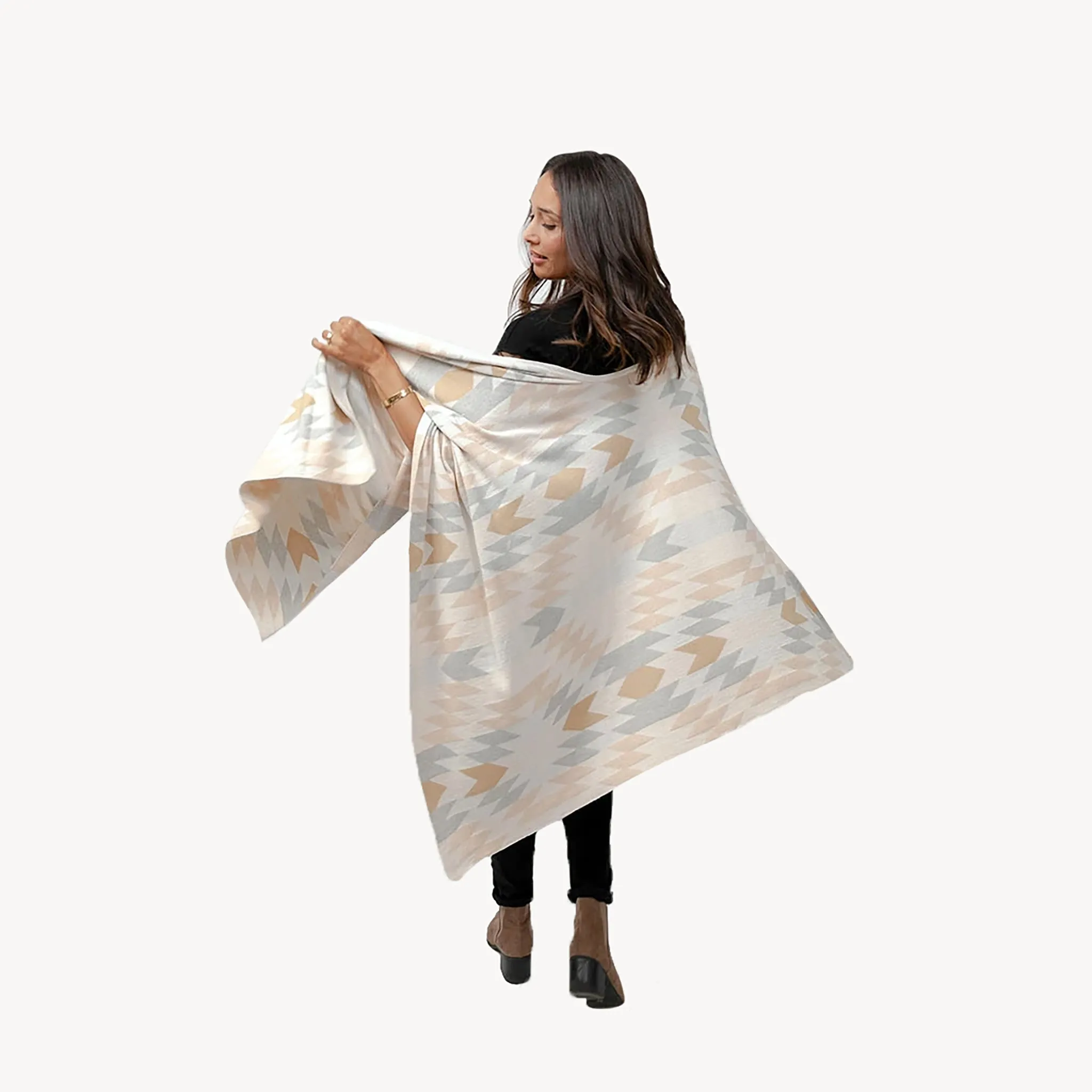 Carmen Alpaca Ruana sold by POKOLOKO product image thumbnail 4