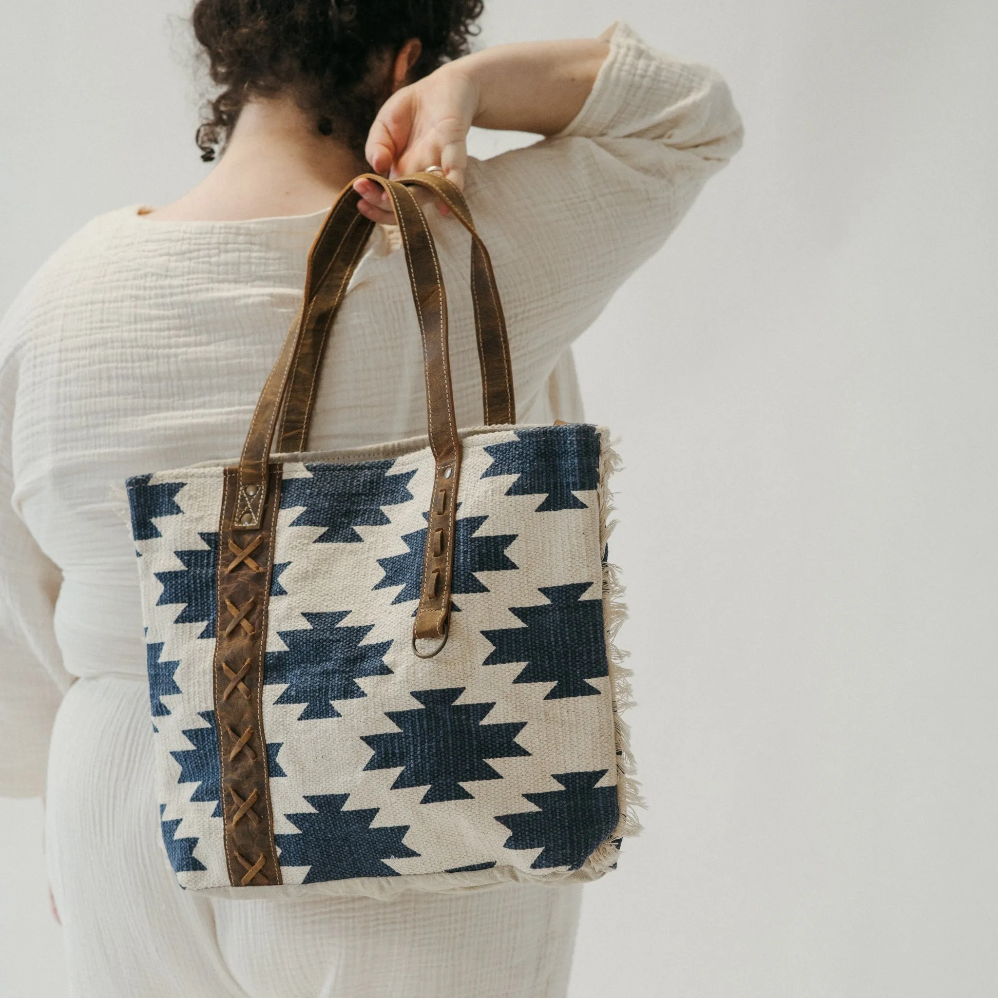 Laredo Tote Bag sold by POKOLOKO product image thumbnail 2