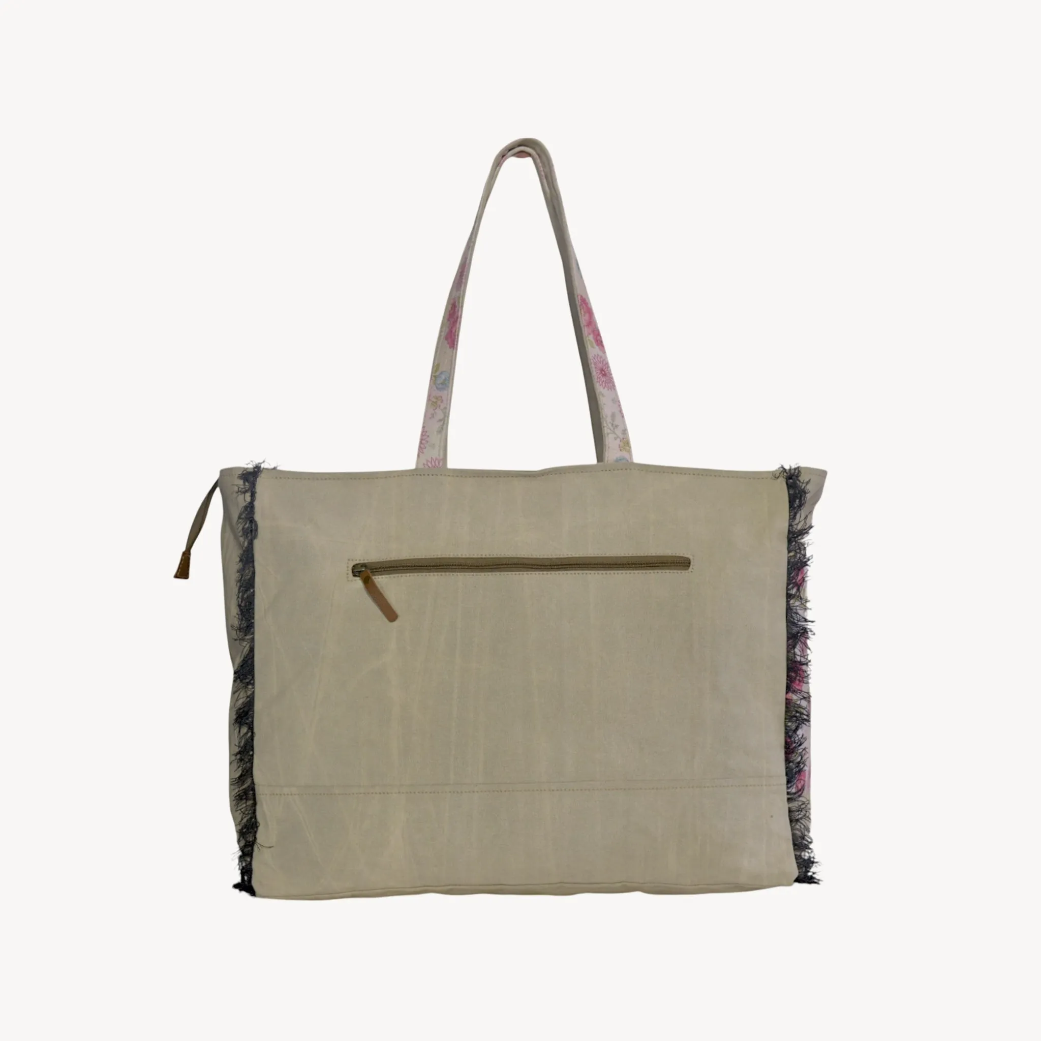 Cactus Daisy Weekender Bag sold by POKOLOKO product image thumbnail 2