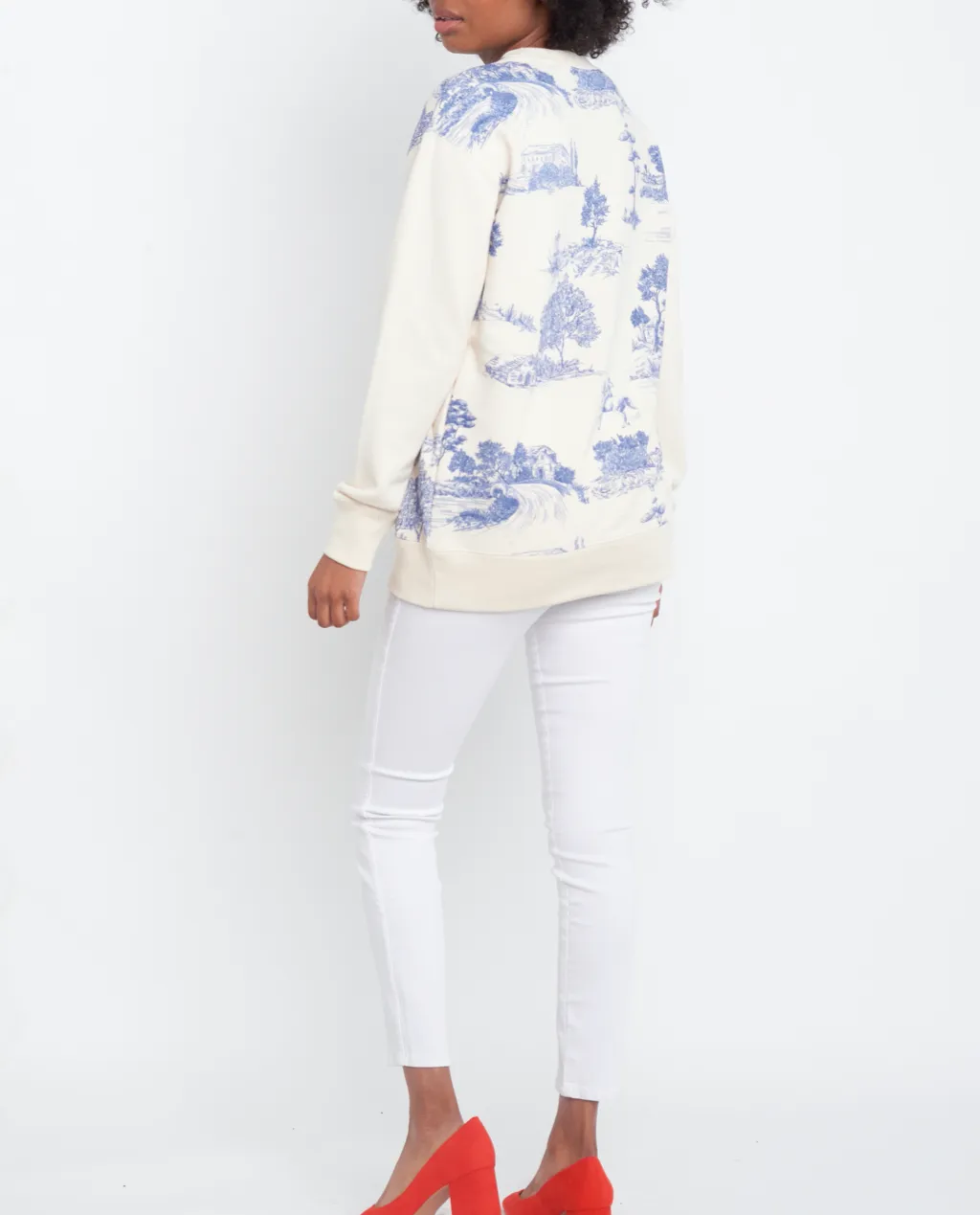 Seri Sweatshirt sold by preloved product image thumbnail 5