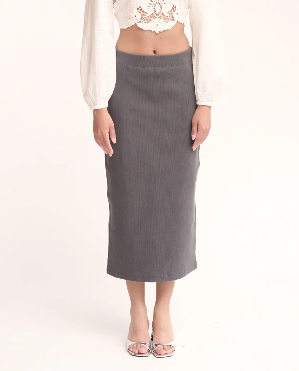 Robin midi skirt sold by preloved product image thumbnail 2