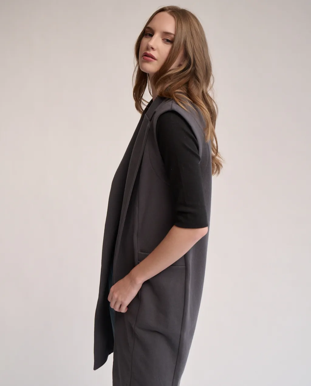 Centie sleeveless blazer sold by preloved product image thumbnail 4