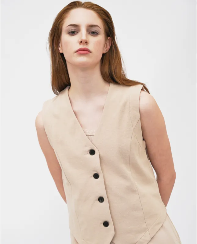 Diya vest sold by preloved