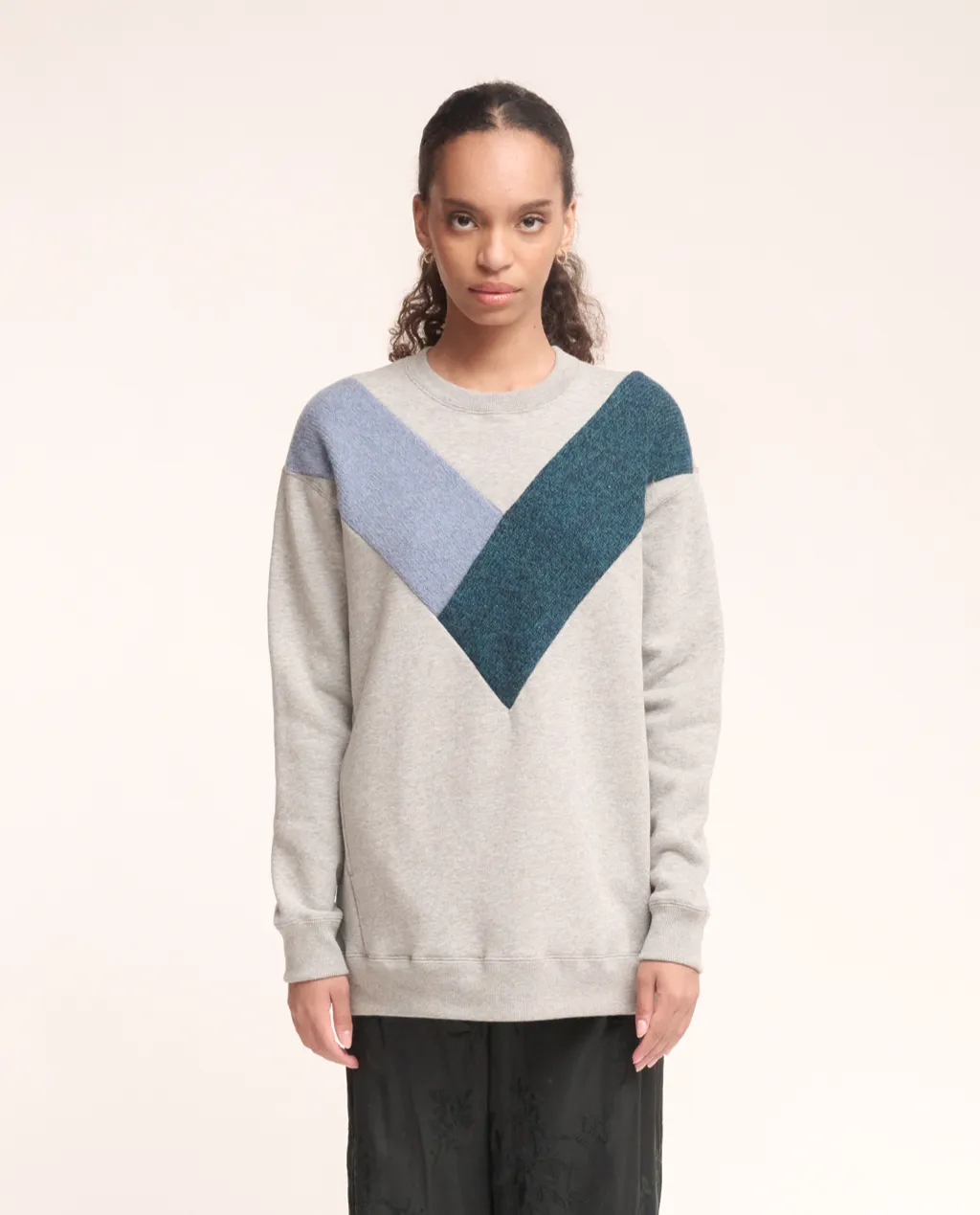 Ginny sweatshirt sold by preloved product image thumbnail 2