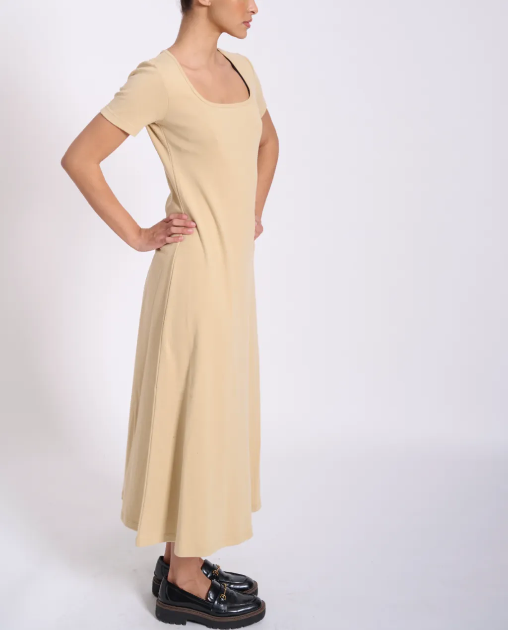 Caileigh midi dress sold by preloved product image thumbnail 5