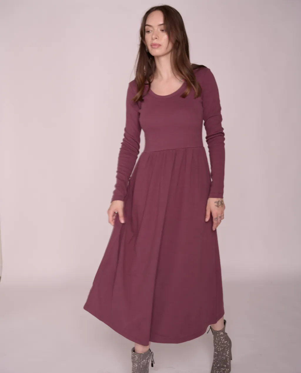 Abina midi dress sold by preloved