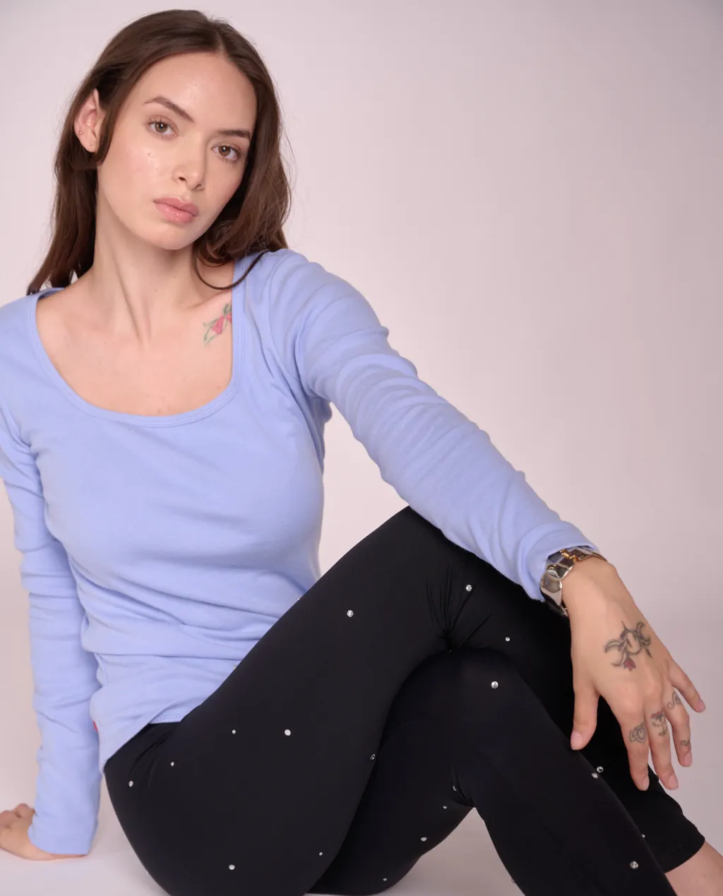 Taylor square neck Top sold by preloved product image thumbnail 5