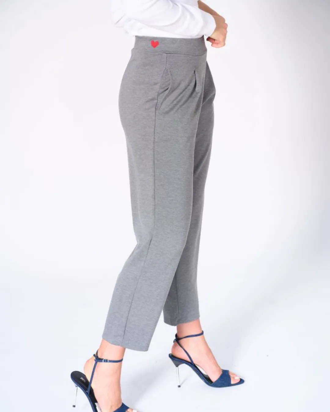 Karsty Tapered Pants sold by preloved