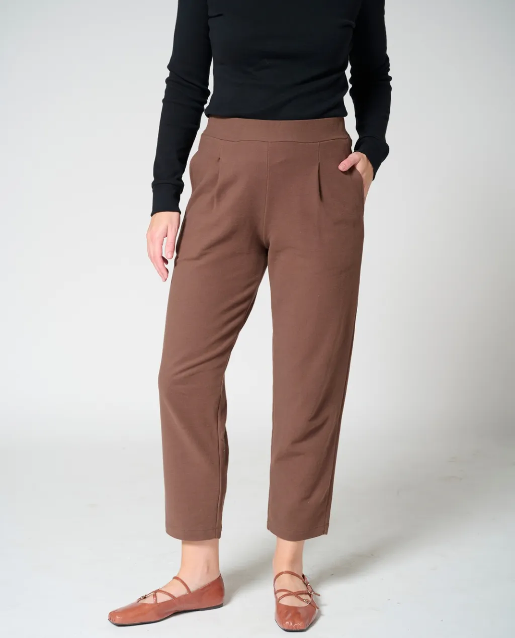 Heidi Tapered Pants sold by preloved product image thumbnail 4