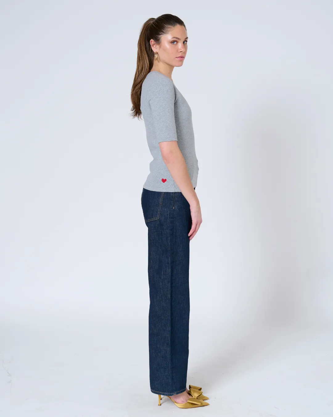 Signa V-neck Top sold by preloved product image thumbnail 3