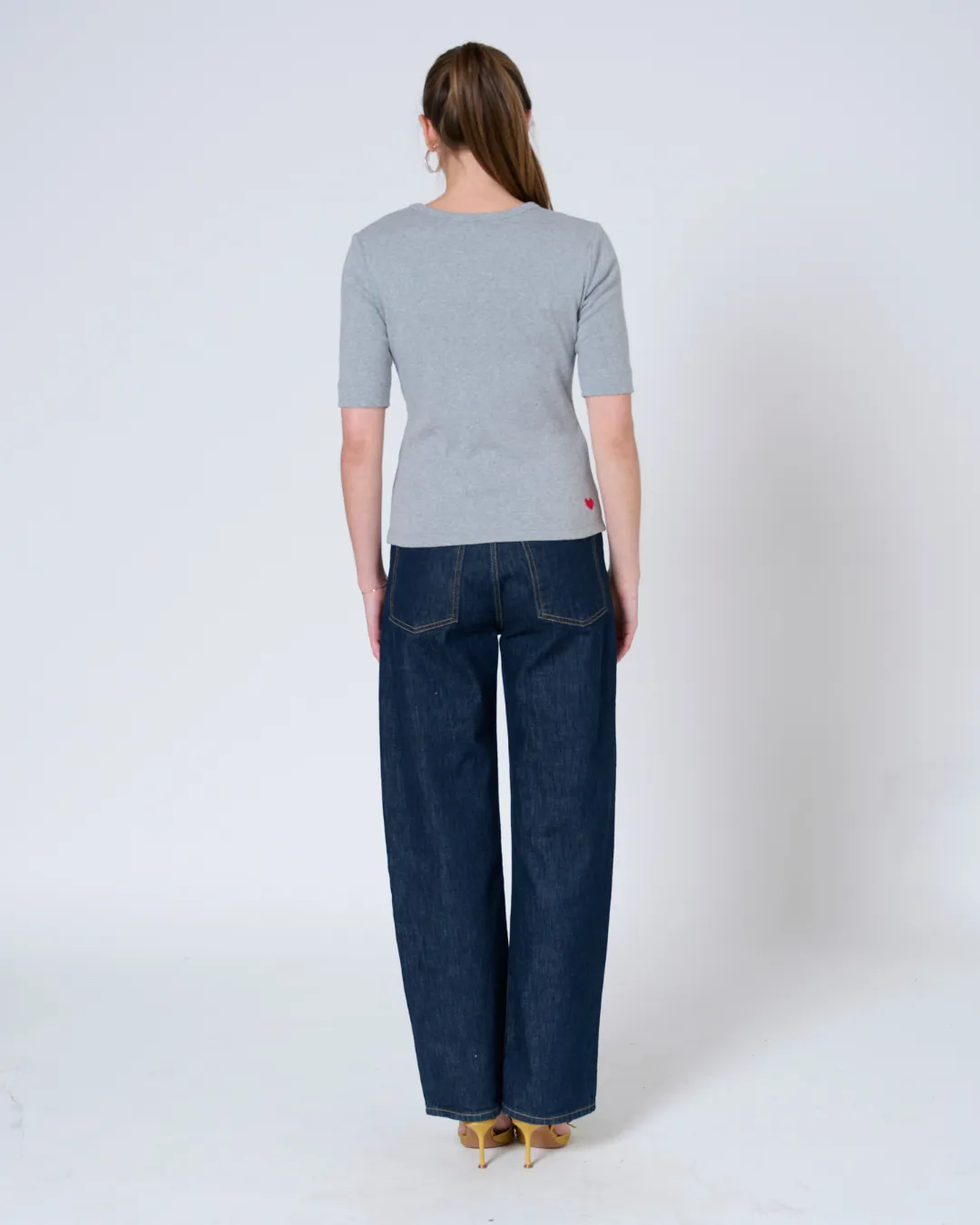 Signa V-neck Top sold by preloved product image thumbnail 4